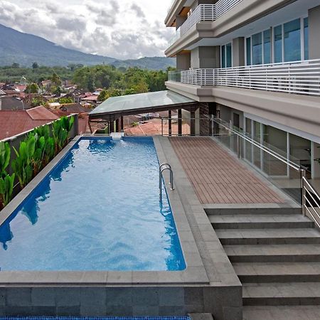 Hotel Santika Bukittinggi Dış mekan fotoğraf